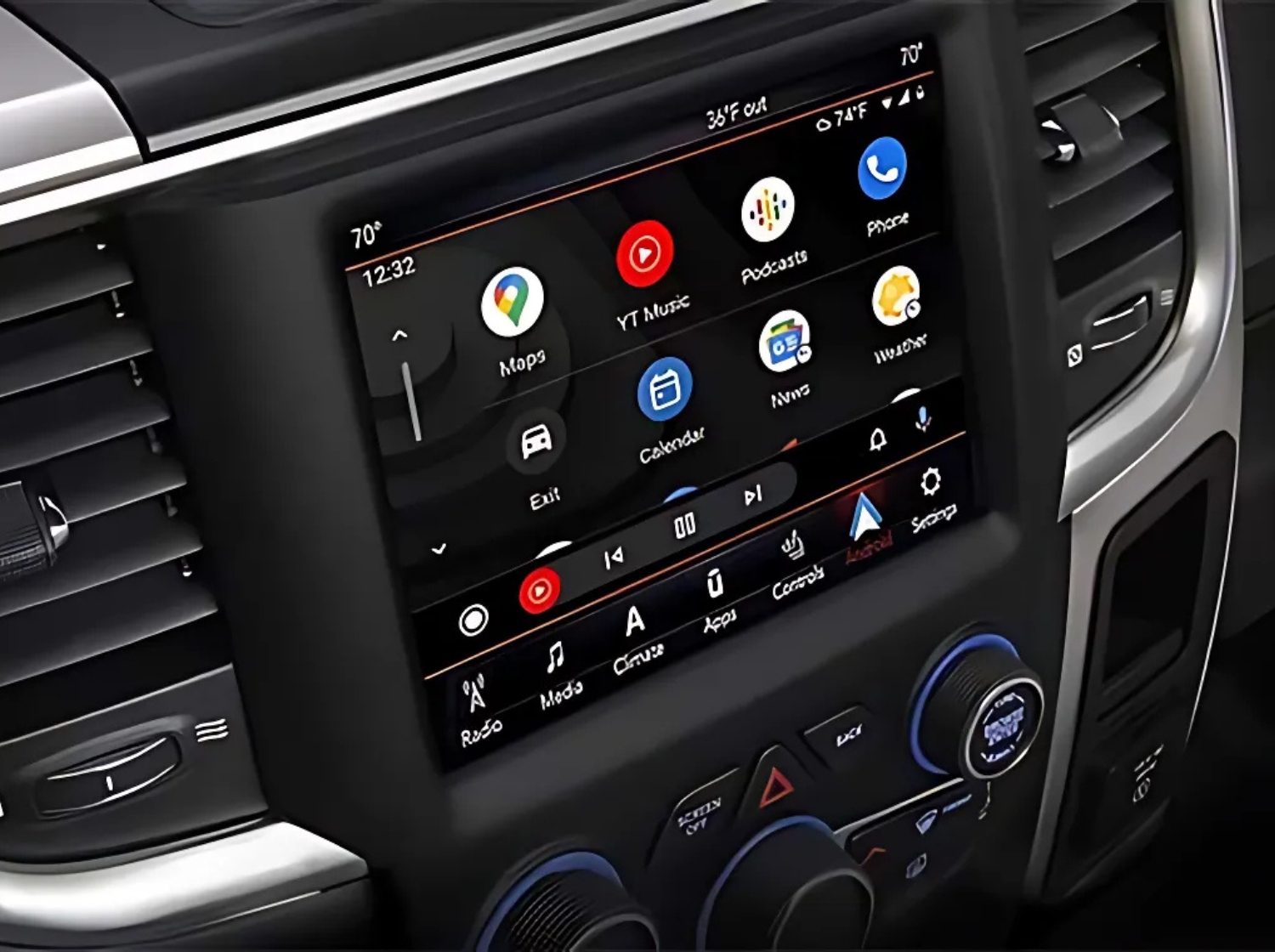 RAM 1500 Classic touch screen
