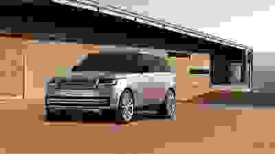 Range Rover 24MY P615 SV