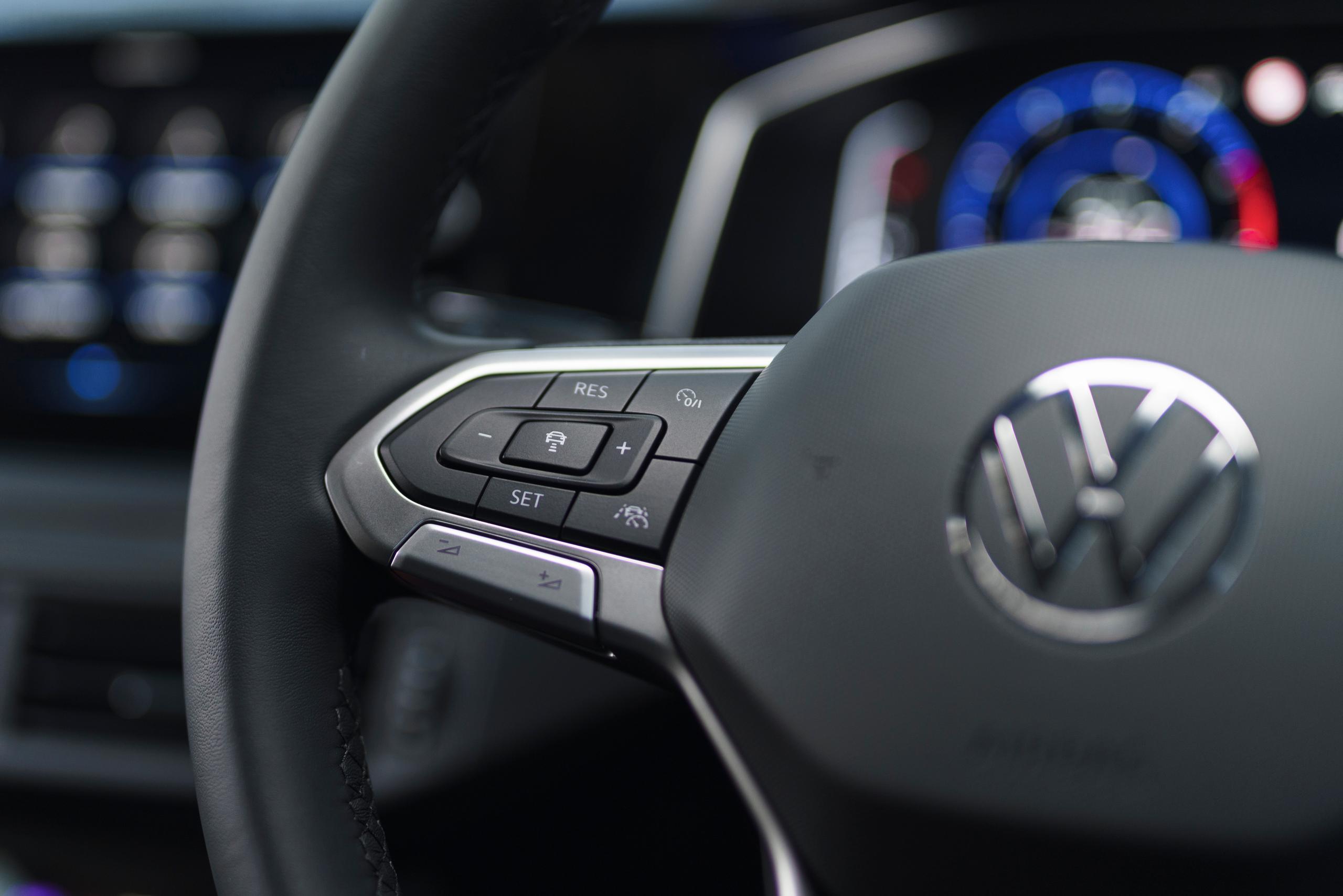 Volkswagen Polo Steering Wheel Controls