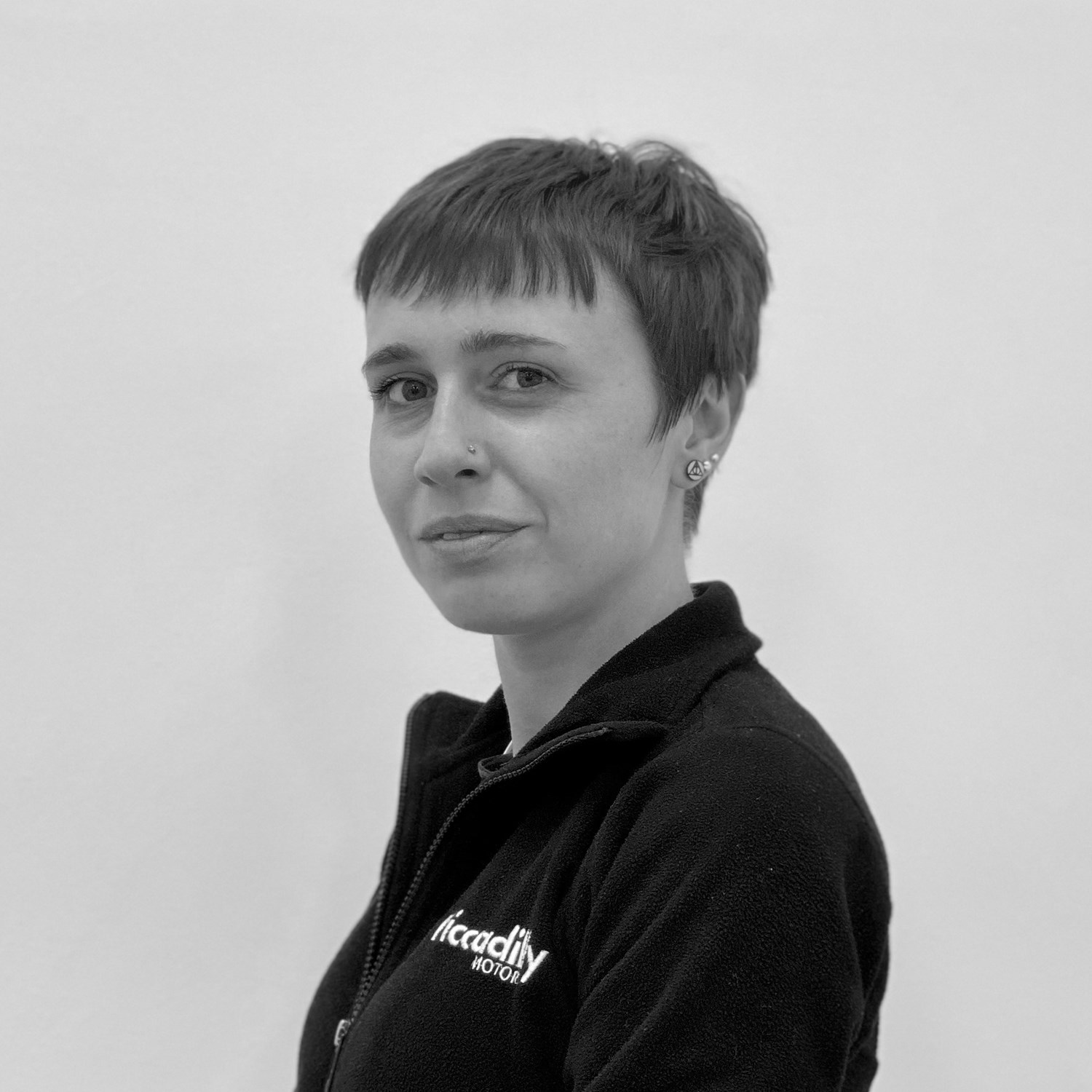 Emma O'Neill, Service Advisor