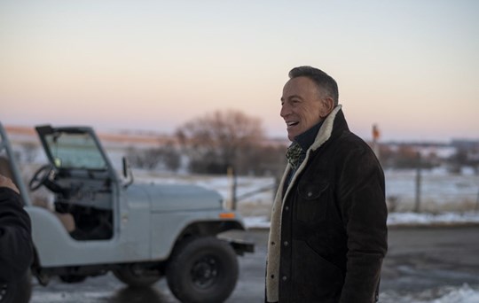 BRUCE SPRINGSTEEN LEADS THE JEEP® 2021 BIG GAME CAMPAIGN ‘THE MIDDLE’