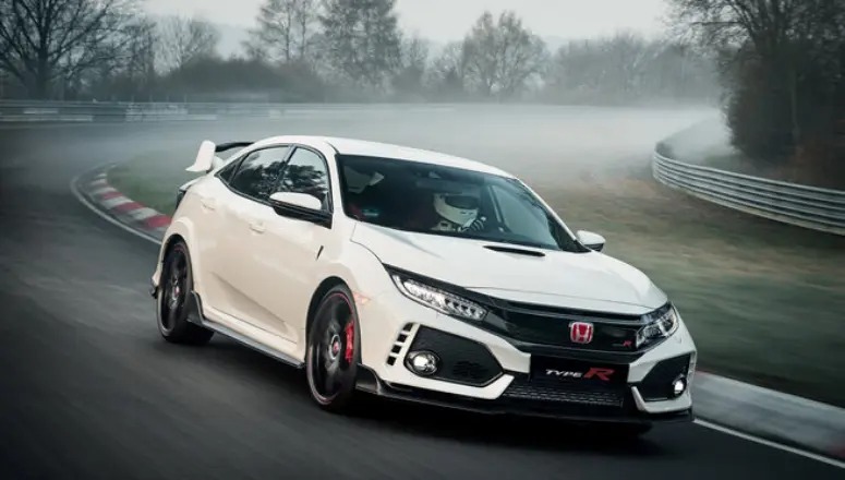 HONDA WINS TWO AWARDS AT THE 2020 WHAT CAR? AWARDS