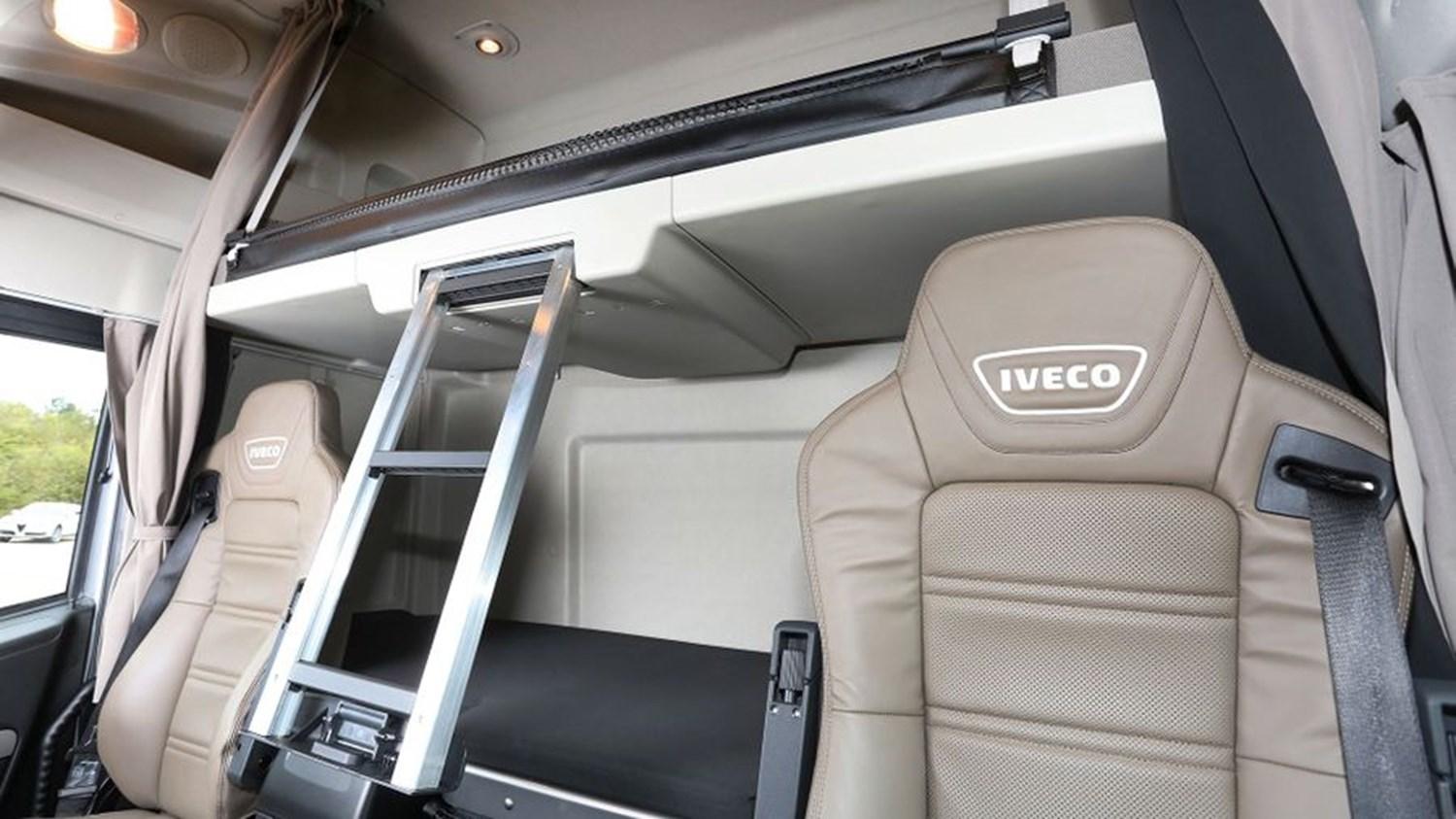 IVECO Stralis seats and bed