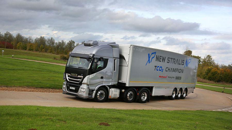 IVECO Stralis reviewed by leading motoring publication