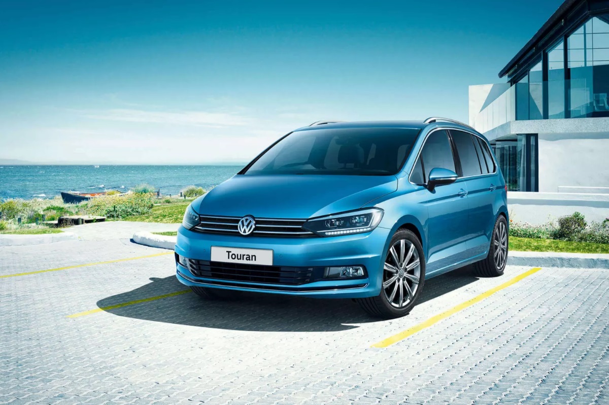 Blue Volkswagen Touran Exterior