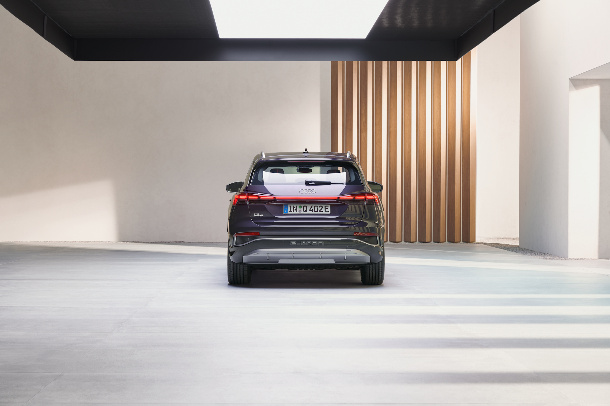 Audi Q4 e-tron purple rear