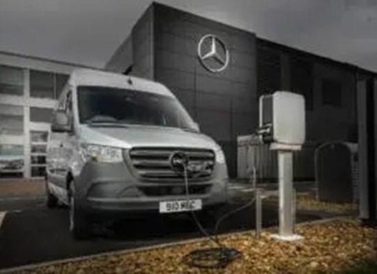 eSprinter Wins Coveted What Van? Safety Award 2021