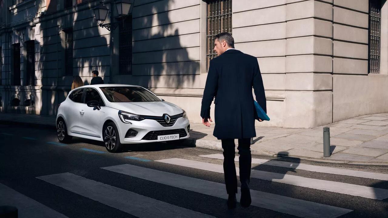 New Renault CLIO E-Tech Business Offers