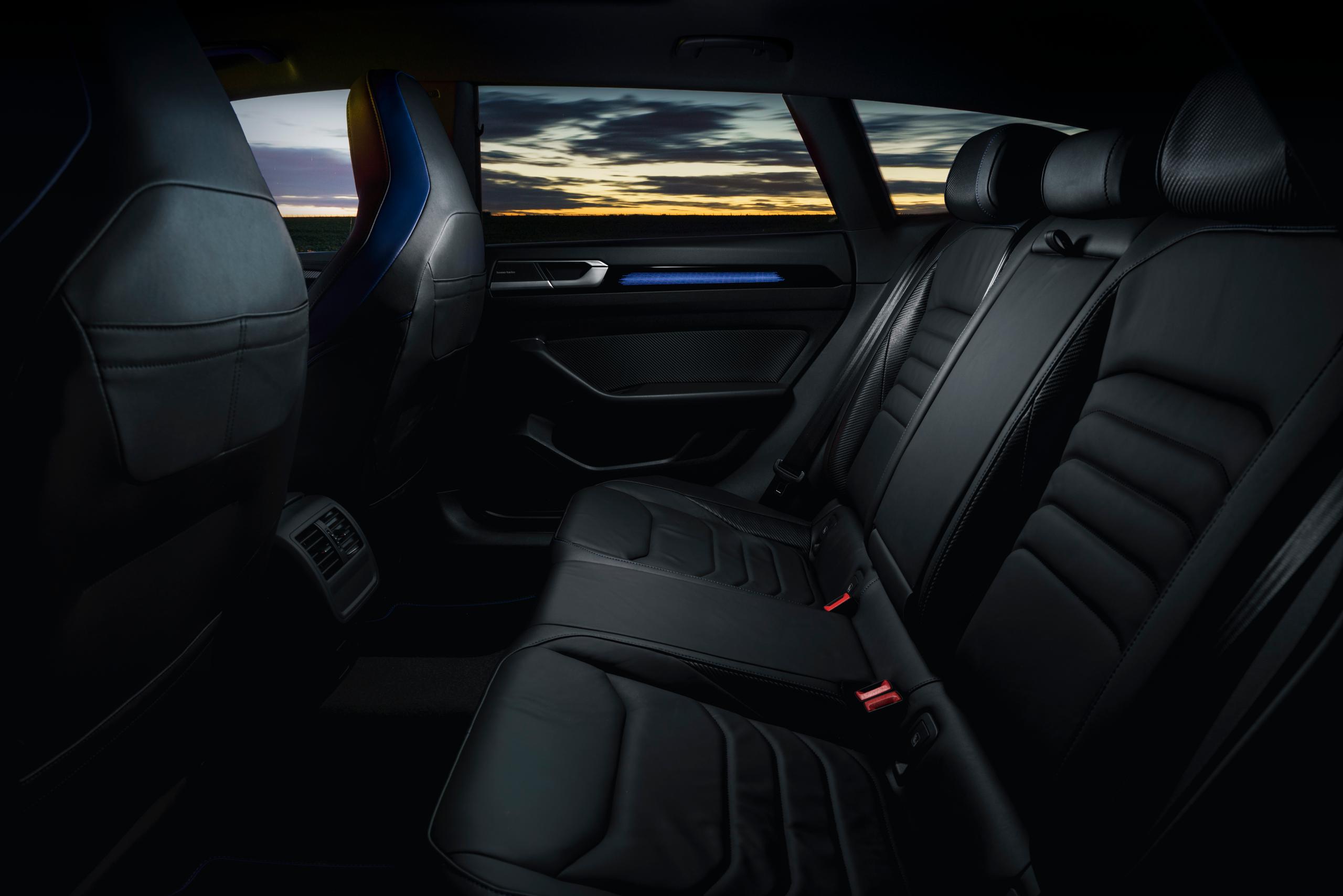 VW Arteon Shooting Brake rear seats