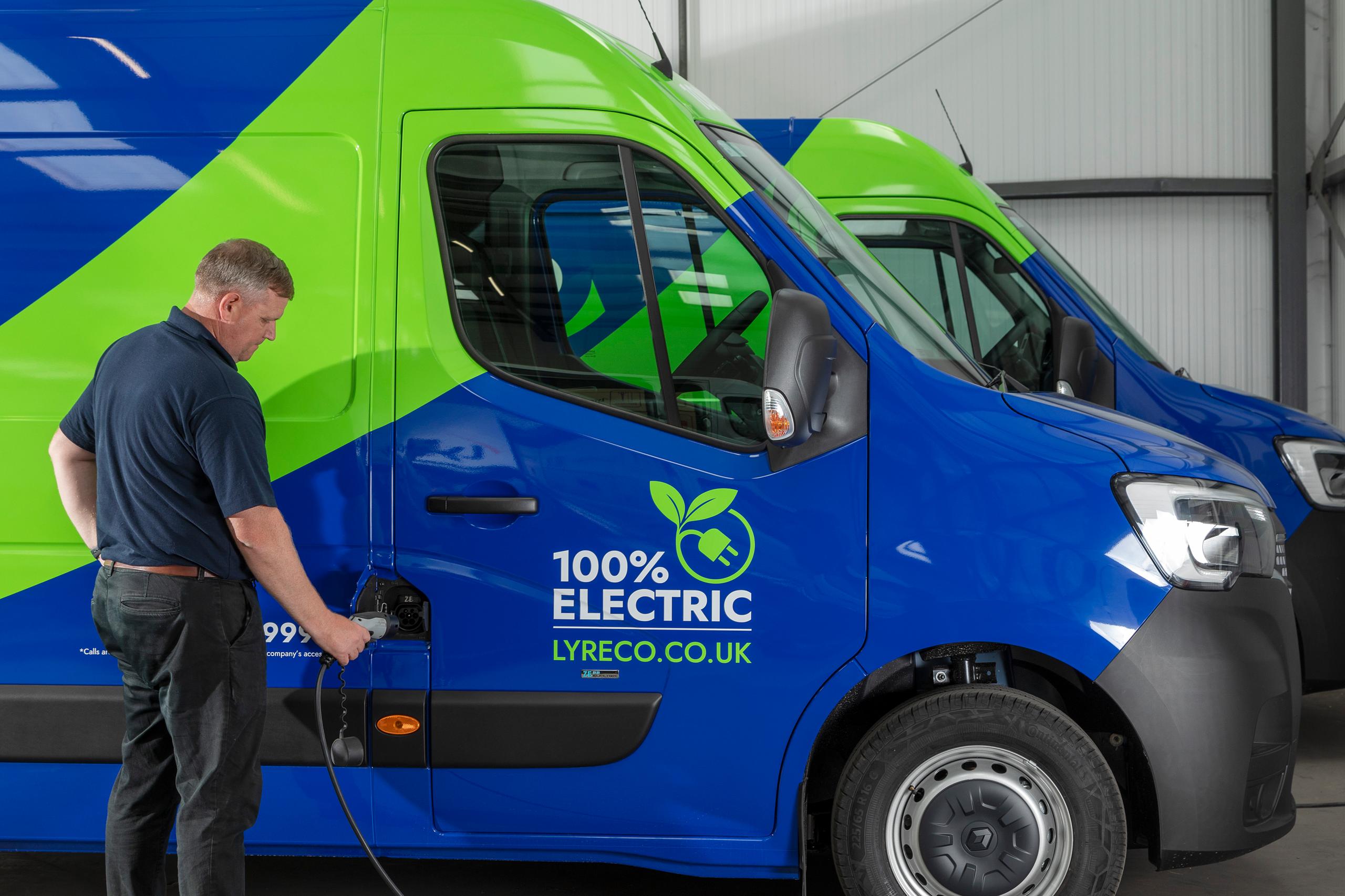 Renault Master E-Tech Delivers First EVs for Europe’s Leading Distributor of Workplace Solutions | Ancaster Group