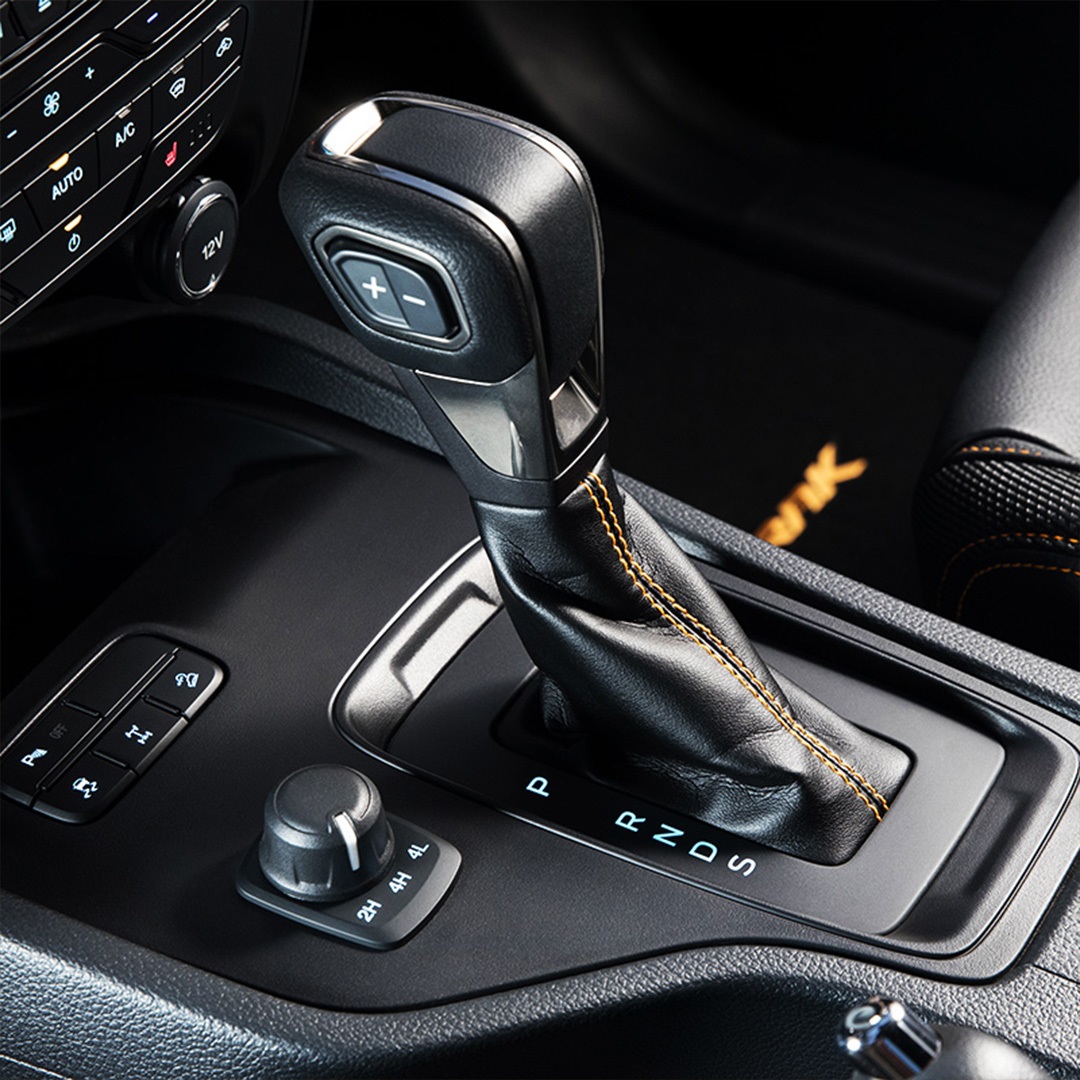 Automatic transmission showing four-wheel drive controls on the Ford Ranger Wildtrak