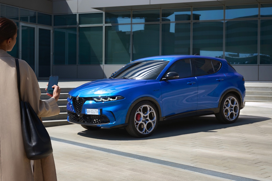 New Alfa Romeo Tonale Hybrid