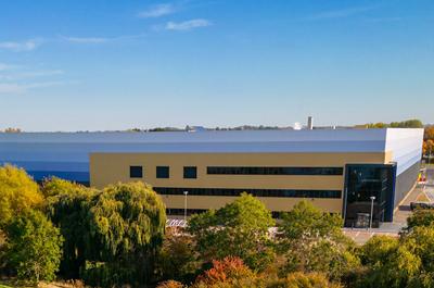 Mercedes-Benz Trucks UK future-proofs its Parts business with state-of-the-art, dedicated distribution hub