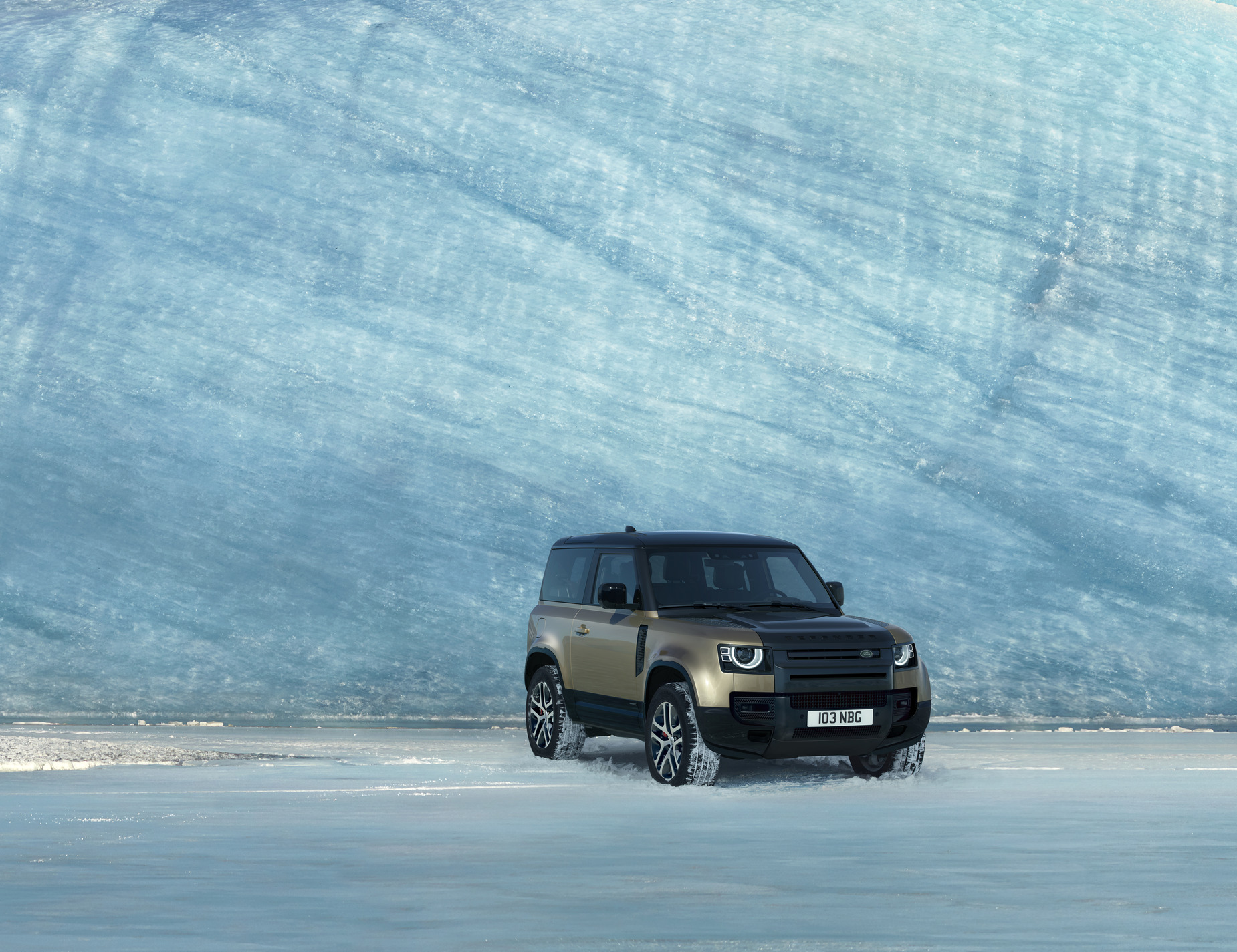 Land Rover Defender 90 Exterior