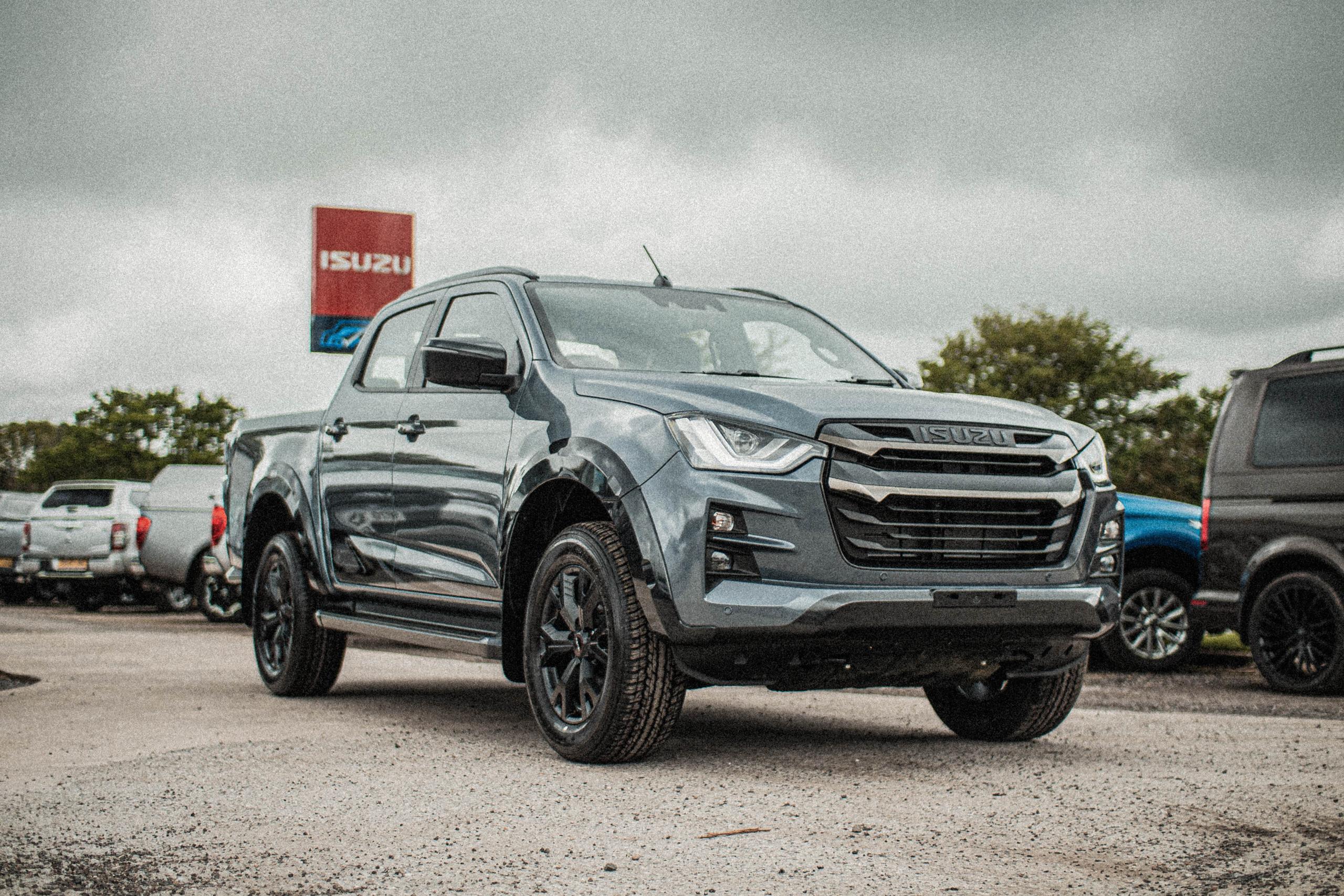 Isuzu Steel no optional extras