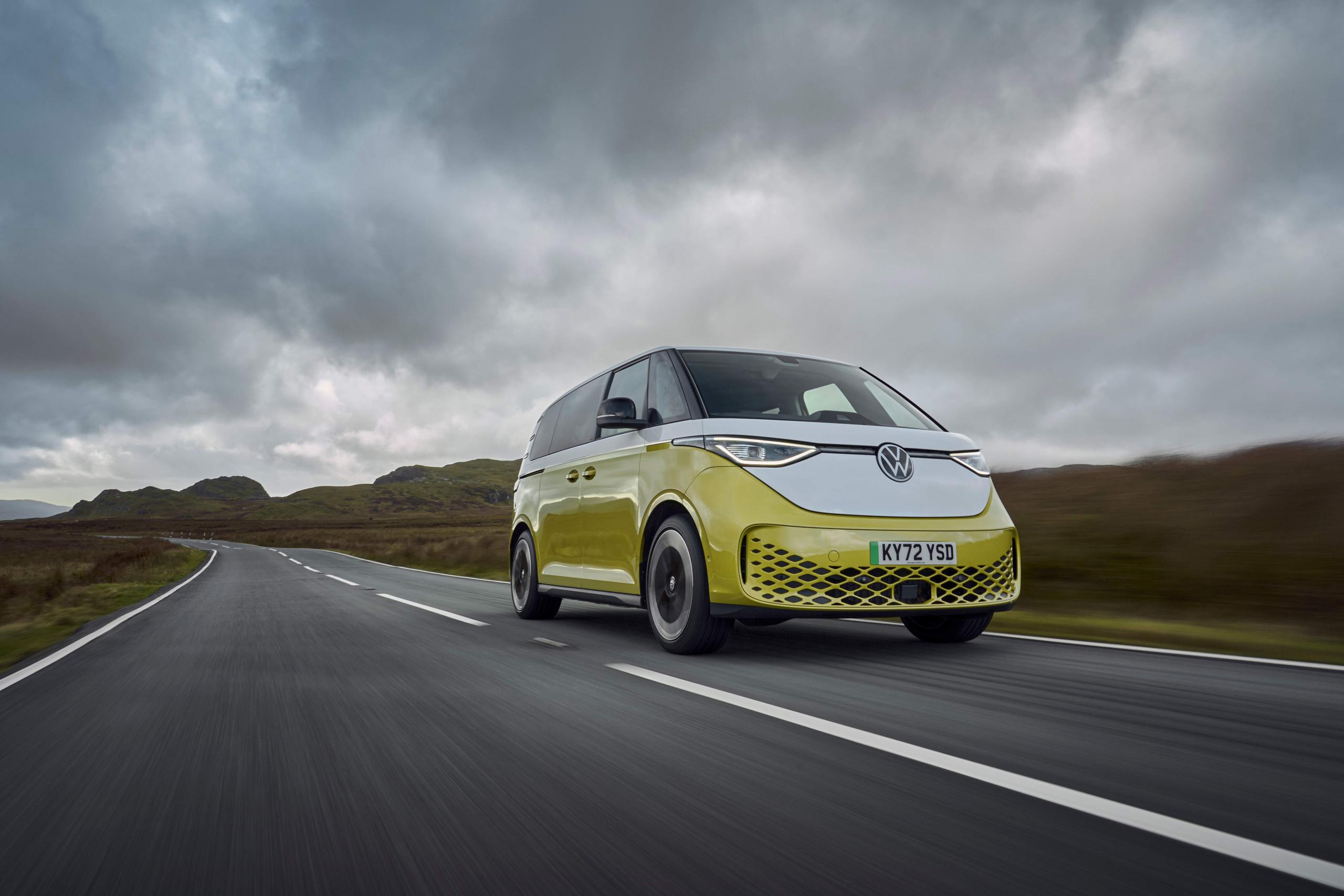 Your Trusted Partner for the Road Ahead: Discover the eTuro Car Rental Advantage