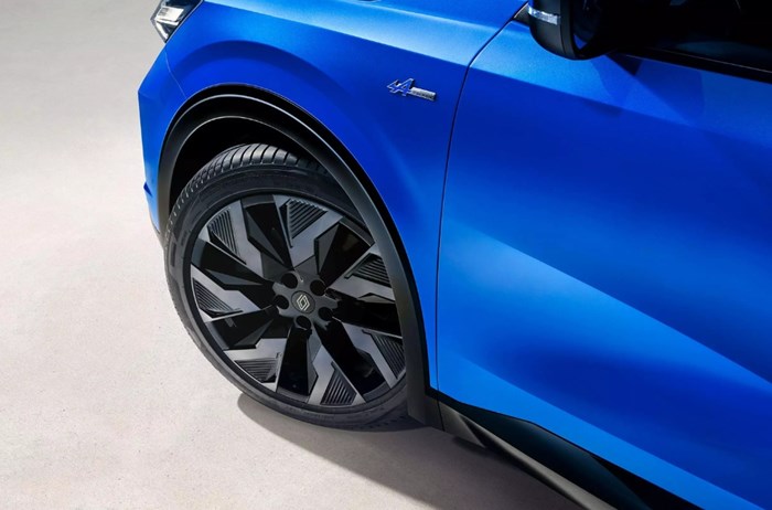 Renault Rafale – Full Hybrid and Plug-in Hybrid SUV with Bold Design ...