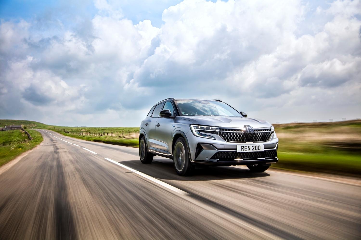 ALL NEW RENAULT AUSTRAL E-TECH FULL HYBRID RECOGNISED BY INDUSTRY WITH CLASS-LEADING RESIDUAL VALUES