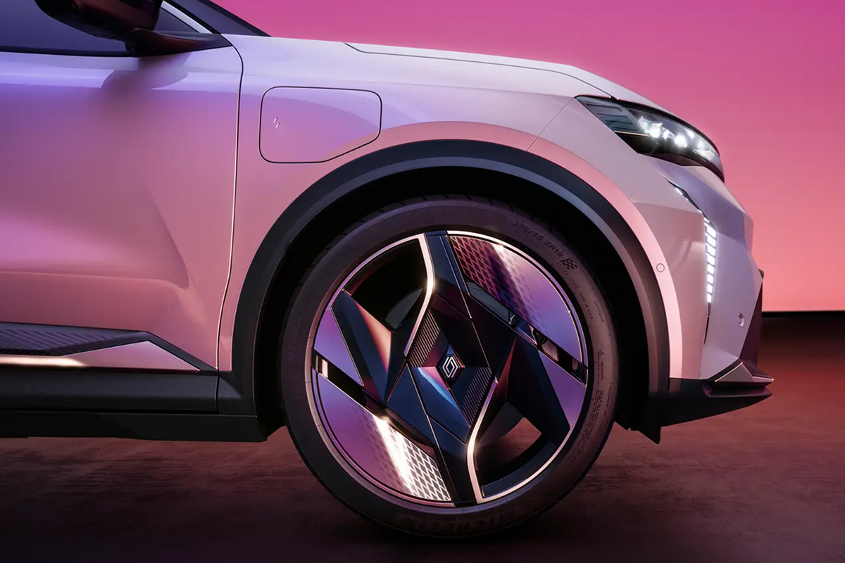 Scenic E-Tech Electric