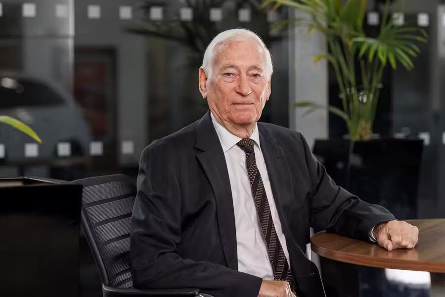 SINCLAIR GROUP CHAIRMAN RECOGNISED WITH INDUSTRY LIFETIME ACHIEVEMENT AWARD