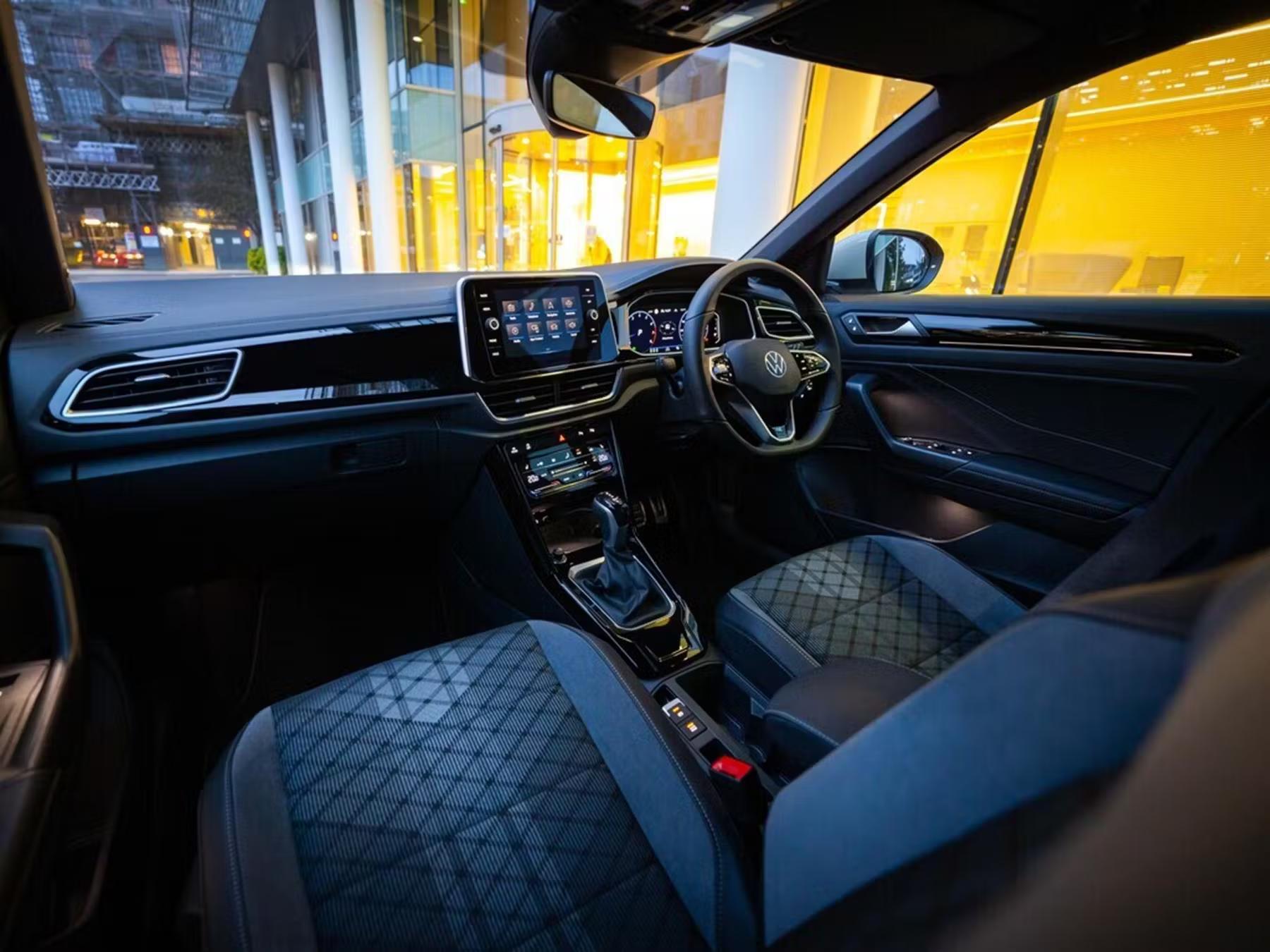 Volkswagen T-Roc Interior