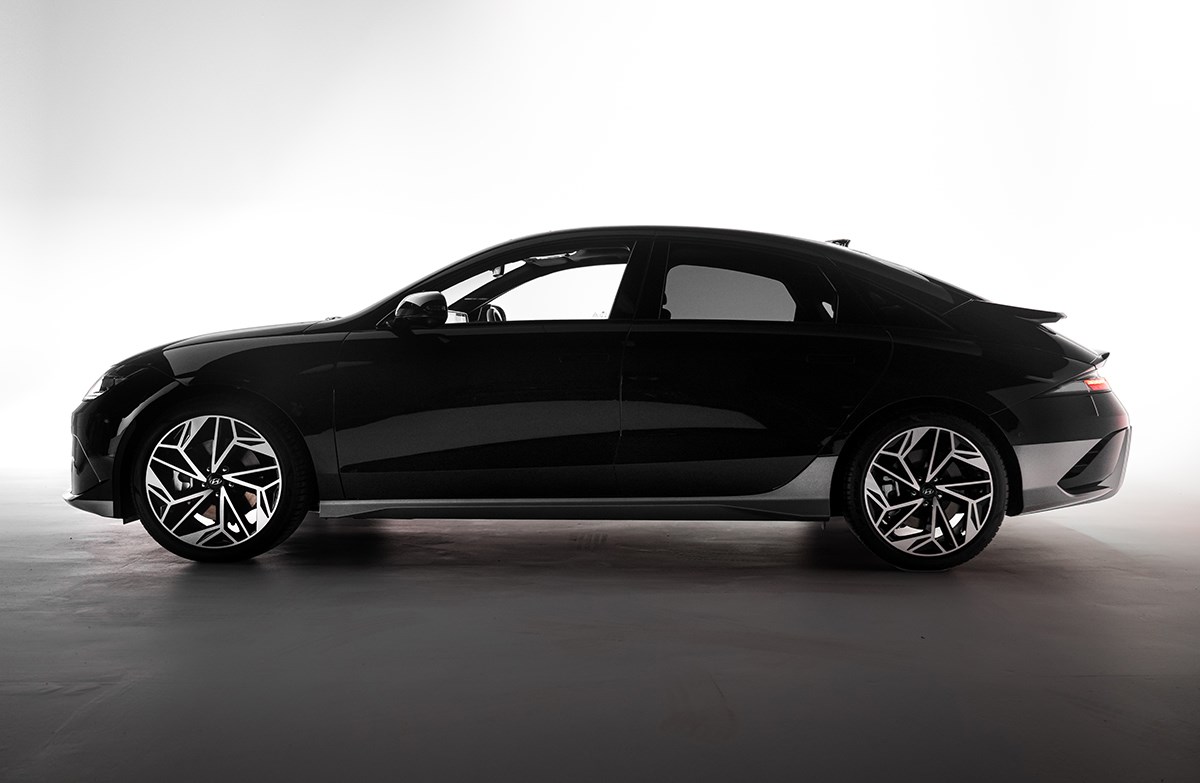 IONIQ 6