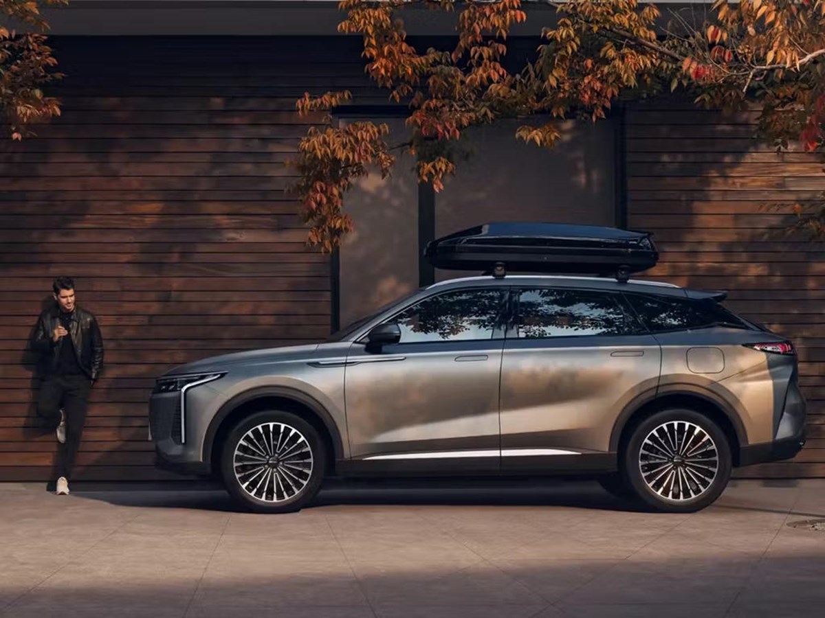 OMODA 9 SHS (Plug-in Hybrid)