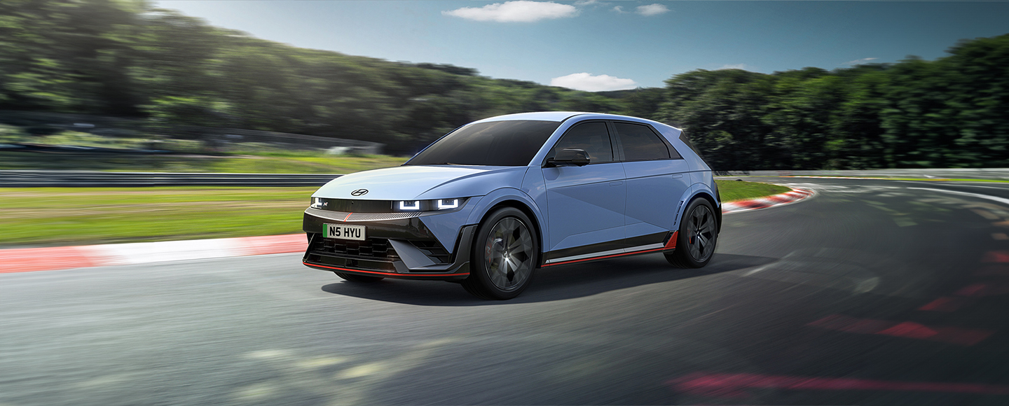 ELECTRIFYING FUN! HYUNDAI IONIQ 5 N WINS BEST FUN CAR AT 2025 PARKERS NEW CAR AWARDS