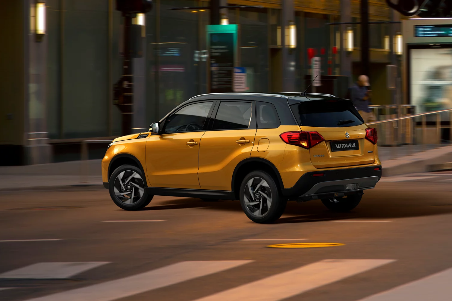 side and rear profile of the 2025 suzuki vitara