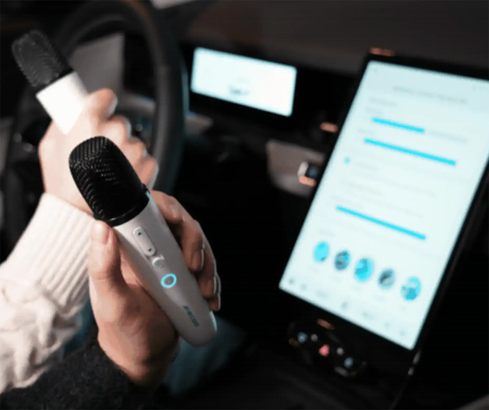 Karaoke travel