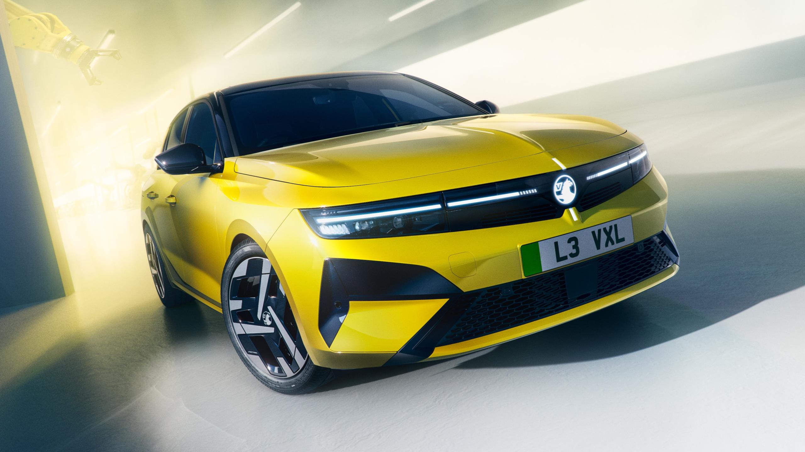 NEW Astra - Save up to £6,250