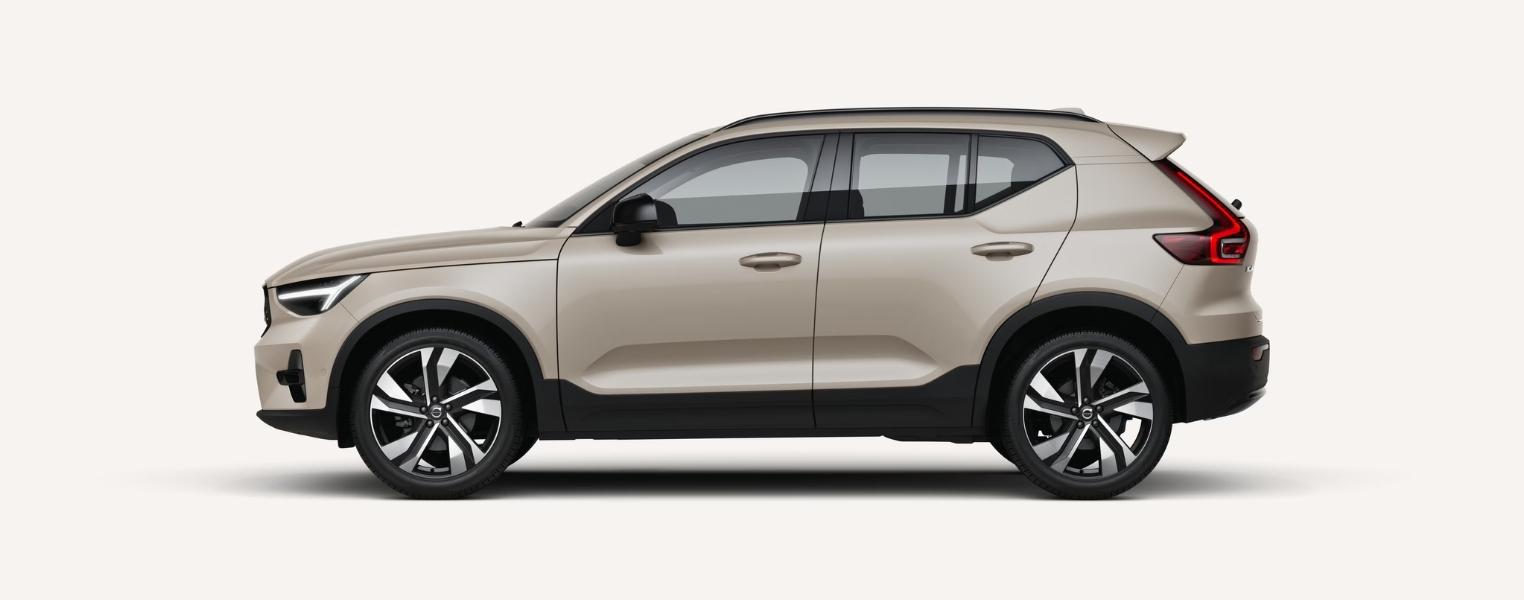 Volvo XC40 Side View Exterior