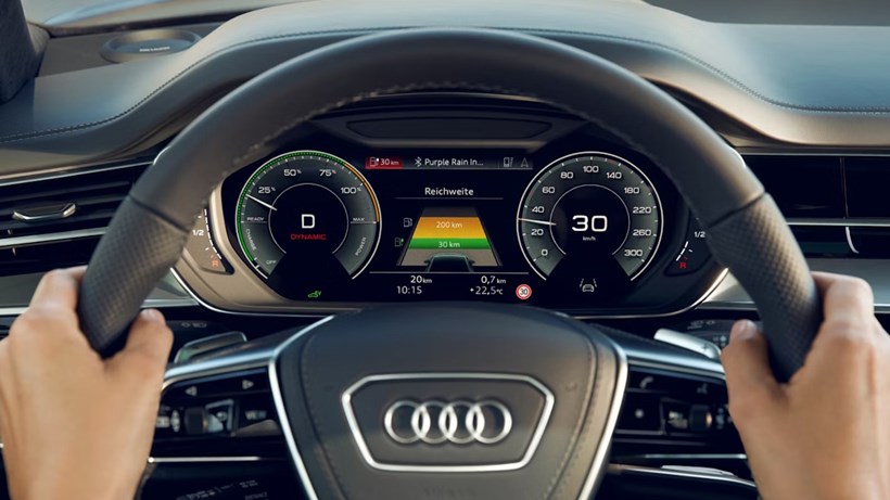 Audi A8 L TFSI e