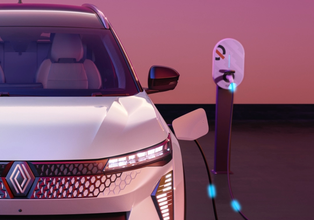 Scenic E-Tech Electric charging