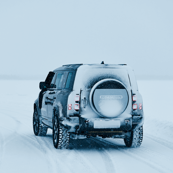 Land Rover - Winter Safety Guide