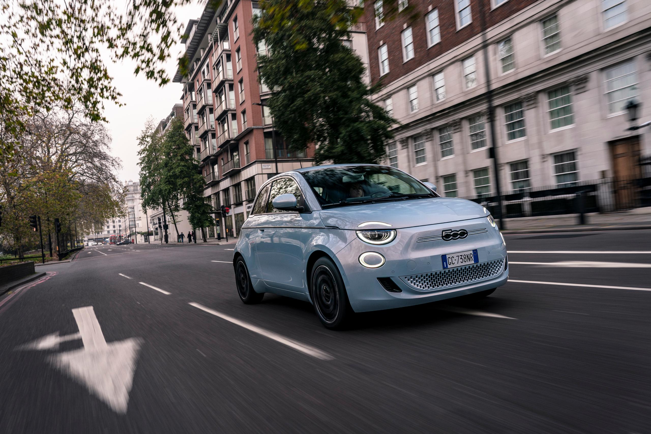 New Wireless Road Charging Tested by the Fiat 500 Electric
