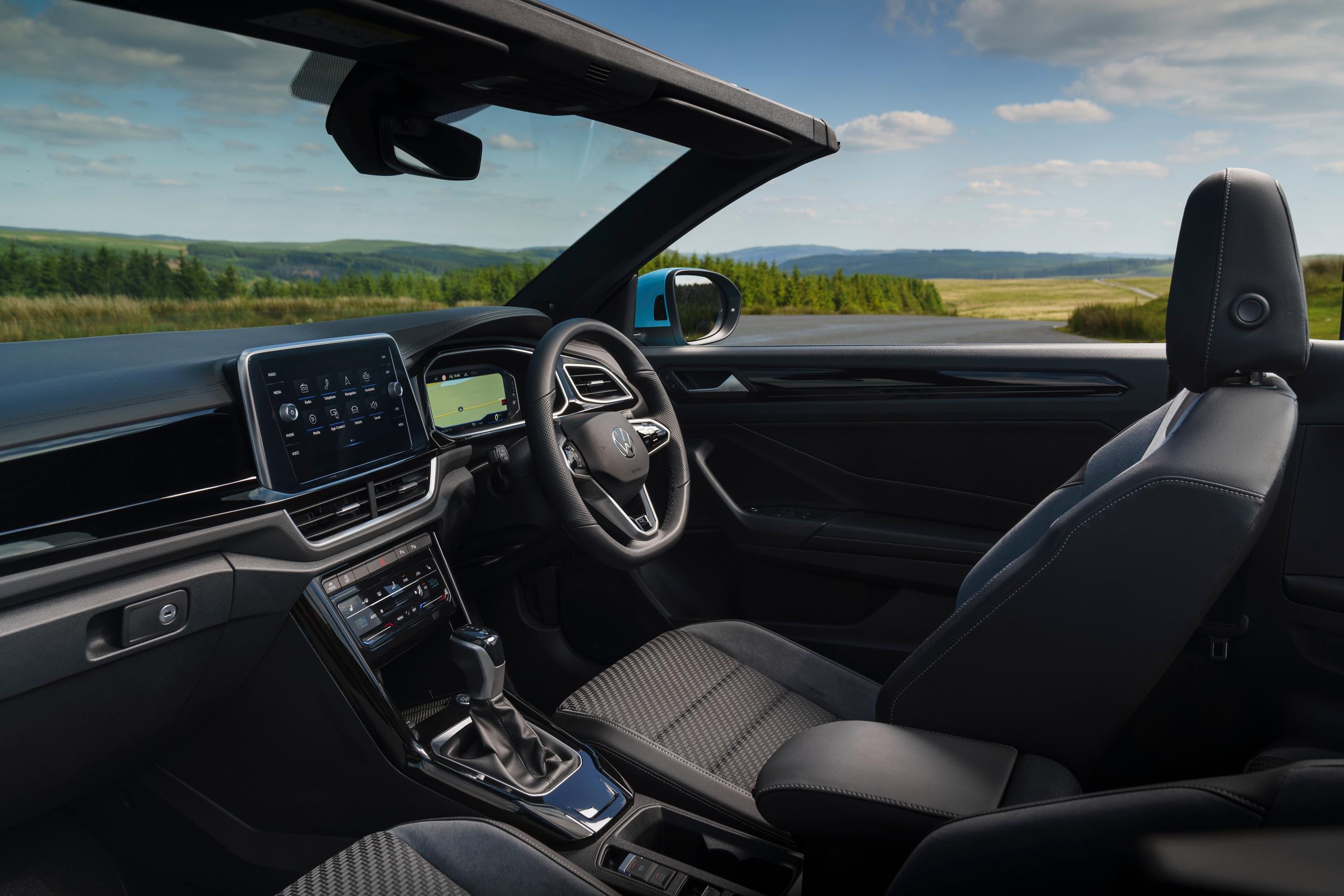 Volkswagen T-Roc Cabriolet Interior