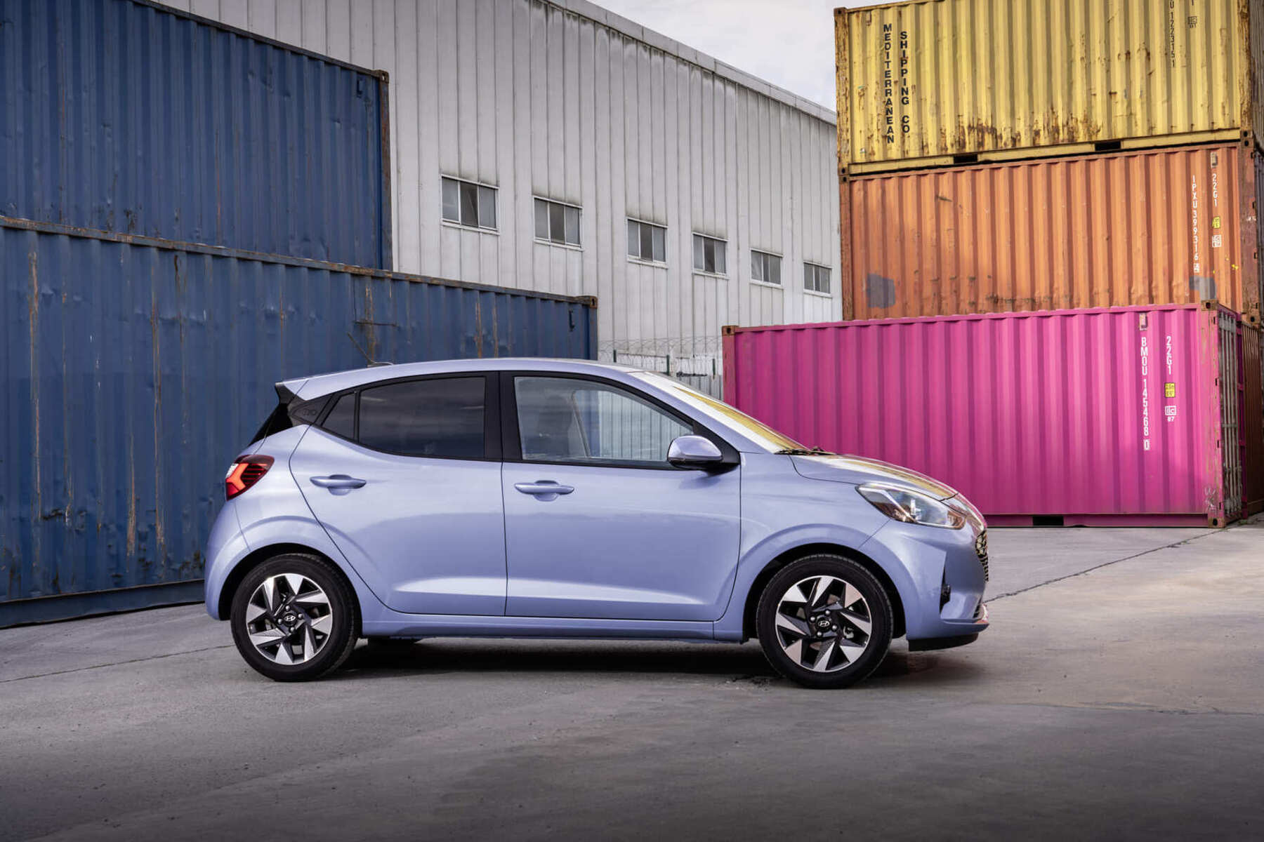 Blue Hyundai i10 Side View
