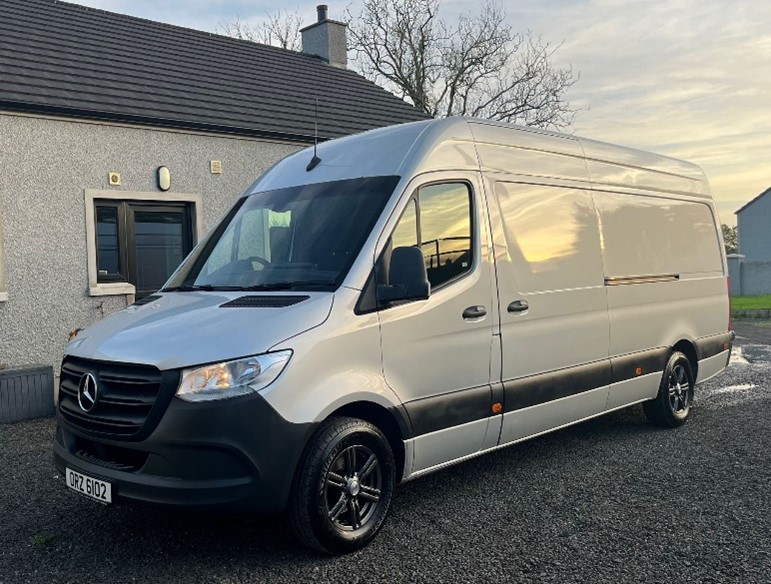 Discover the Destiny of One of Our RentaMerc End-of-Contract Vehicles on Their Second Journey!