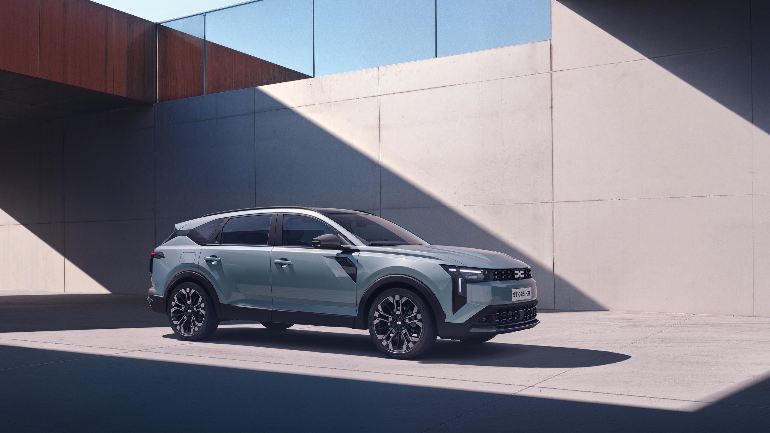New Dacia Striker: the best of all three worlds