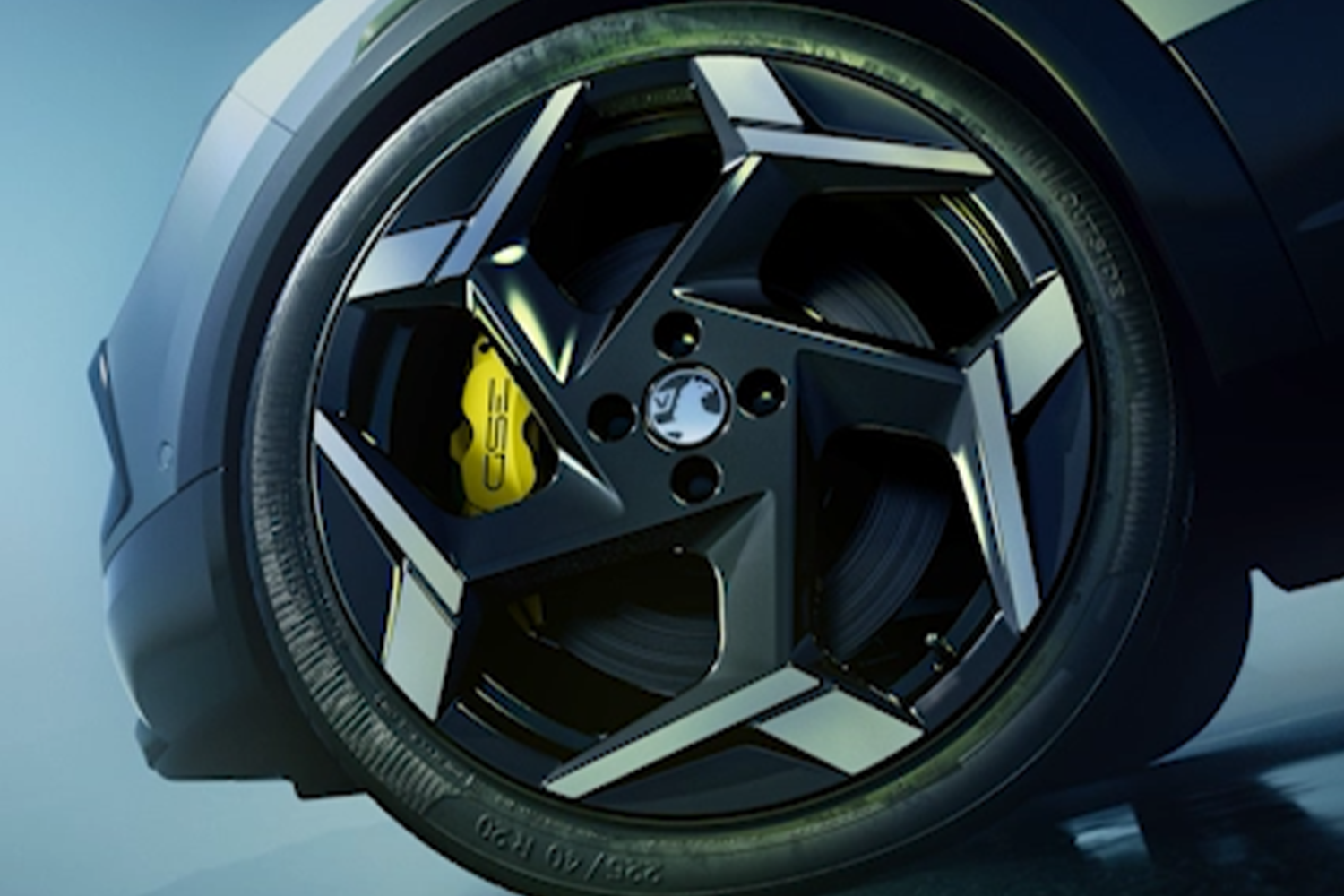 Michelin pilot sport tyres on the new Mokka GSE