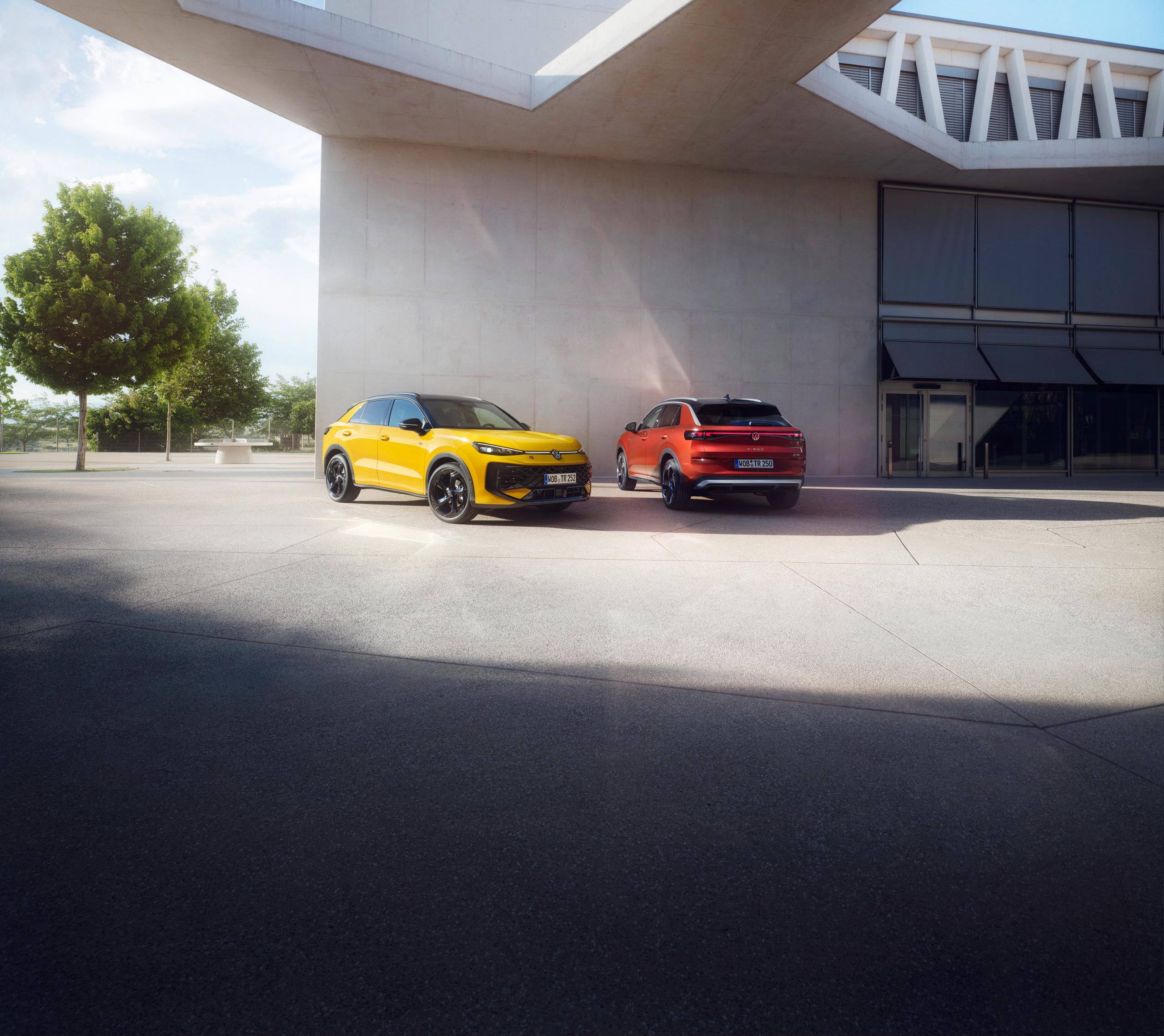 Volkswagen T-Roc Front & Back View