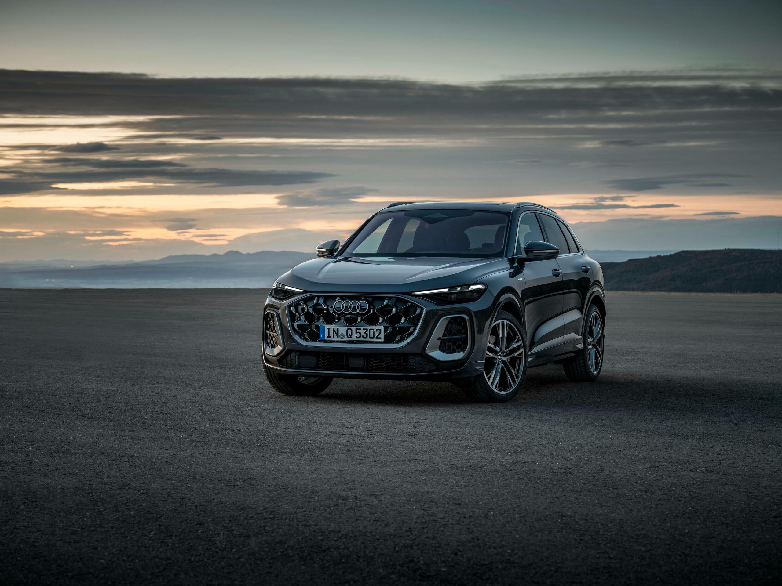 Audi Q5 SUV e-hybrid | Business Offer