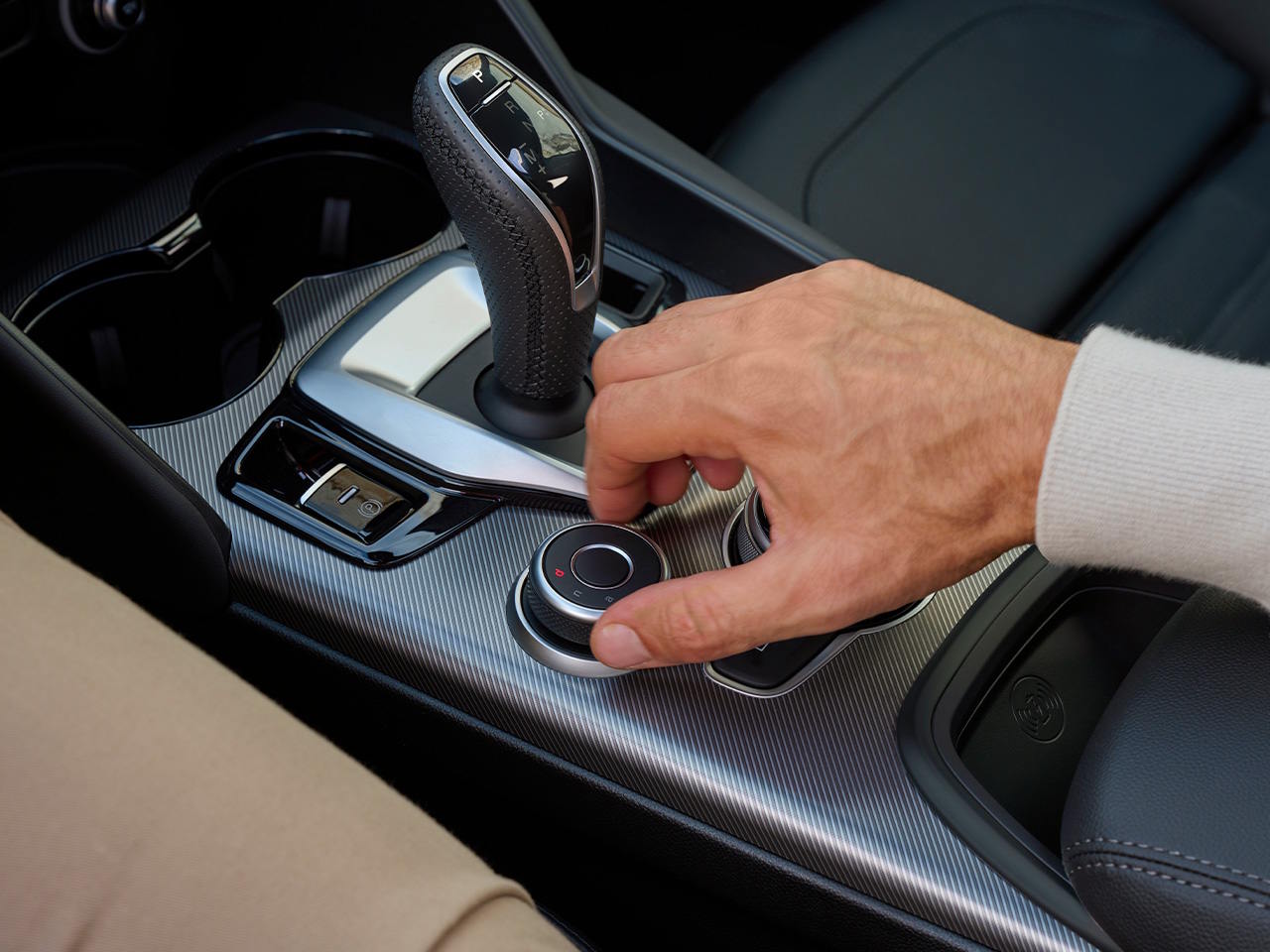Giulia Interior