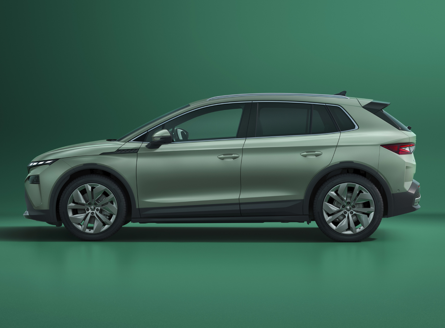 SKODA Elroq Side View