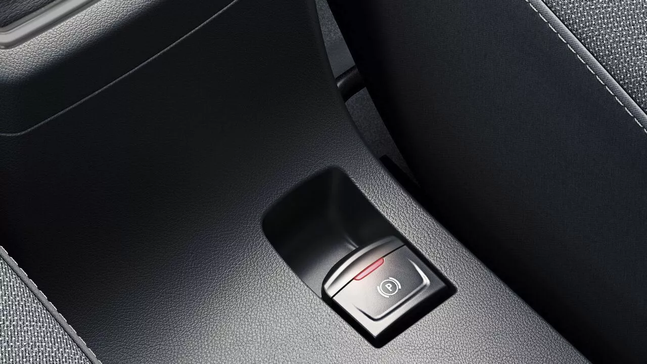 Close-up of the parking button in the Dacia Sandero Stepway.