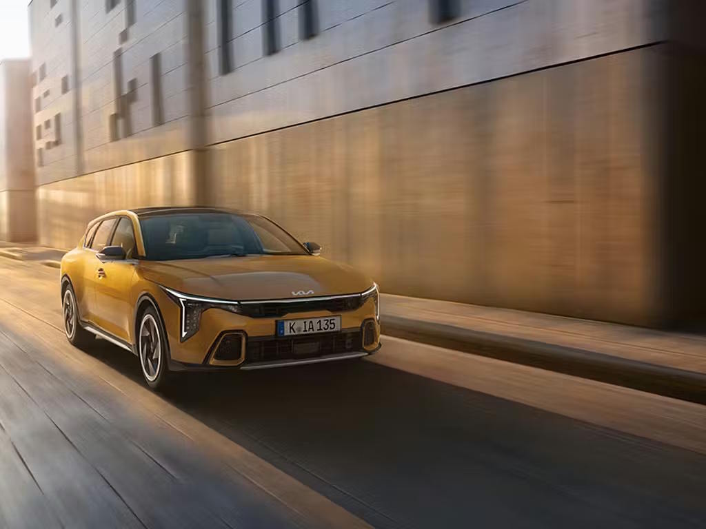 Kia K4