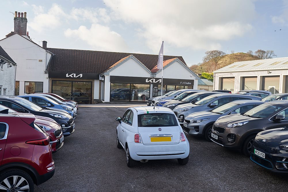 kia dealership car lot