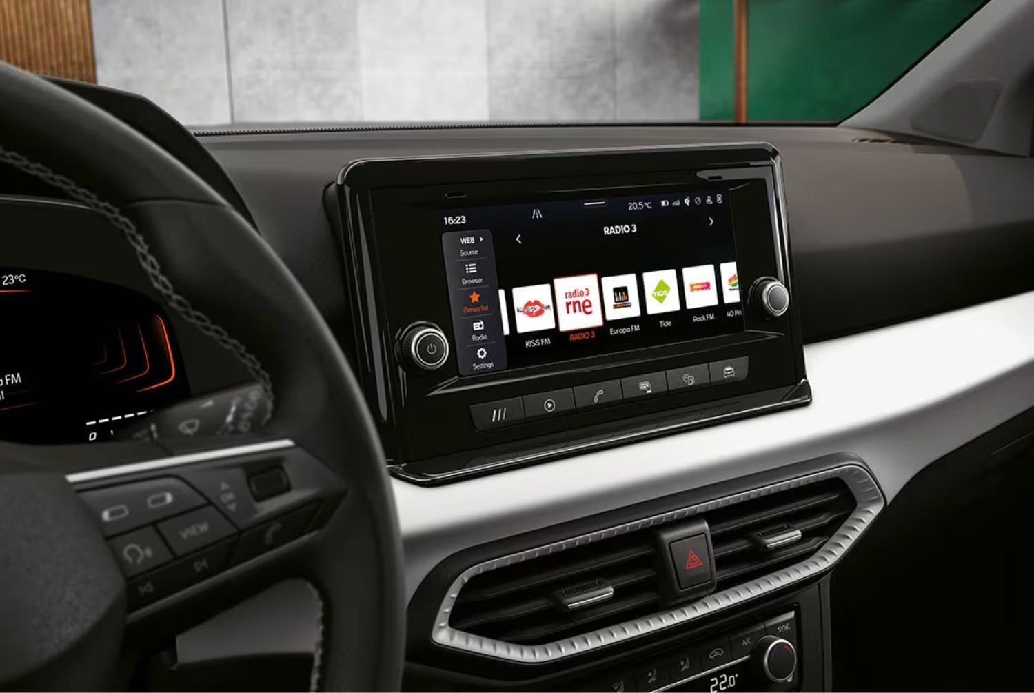 SEAT Arona display screen.