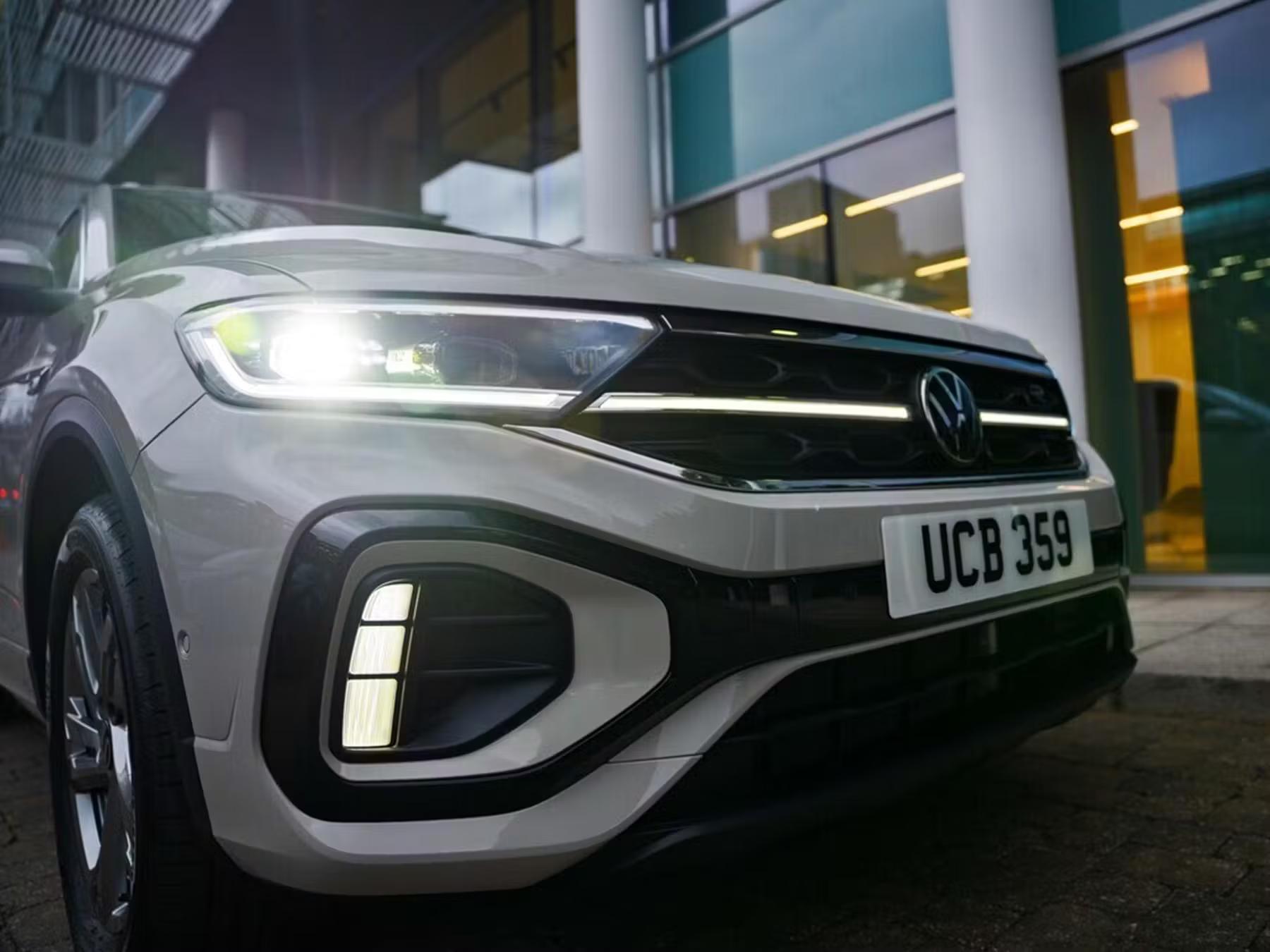 Volkswagen T-Roc Headlights
